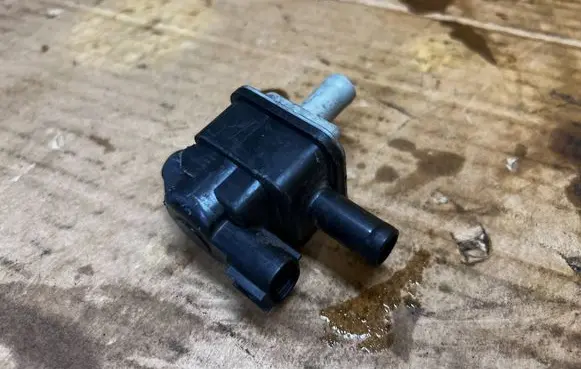 Toyota RAV 4 (XA50) Turbo solenoid valve 9091012279