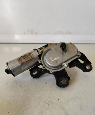 Volkswagen PASSAT B6 Rear window wiper motor 4044301N 3B9955711C 4927881