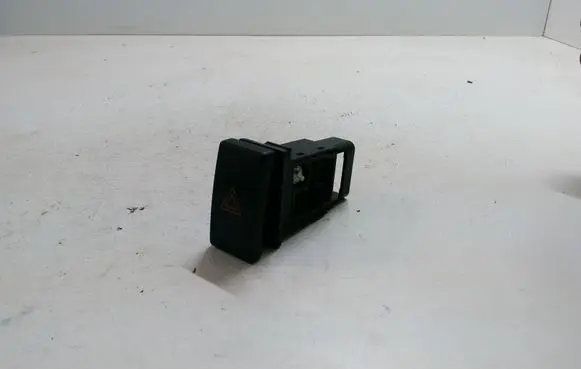 Toyota Avensis T250 Hazard light switch 157963