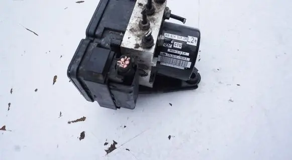 Volkswagen Jetta VI ABS Pump