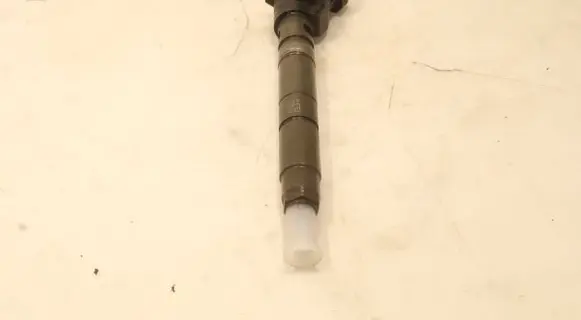 Volvo XC60 Fuel injector 31272690