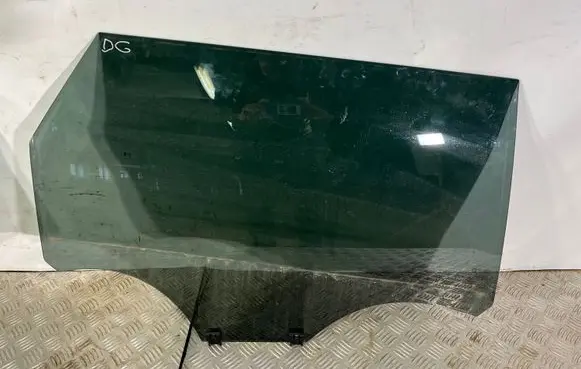 Rear door window glass