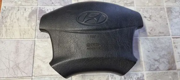 Hyundai Trajet Steering wheel airbag HUDS0100430646