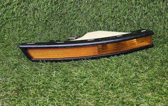 Volkswagen PASSAT B6 Front indicator light 3C0953042D