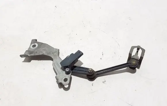 Mercedes-Benz GLE W167 Air suspension front height level sensor A1673205605