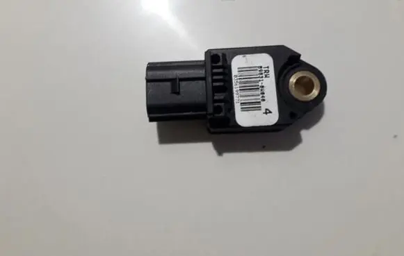 Lexus IS 220D-250-350 Airbag deployment crash/impact sensor 898310w040 89831-0w040