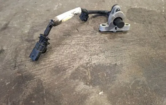 Volvo V60 Crankshaft position sensor 31303282