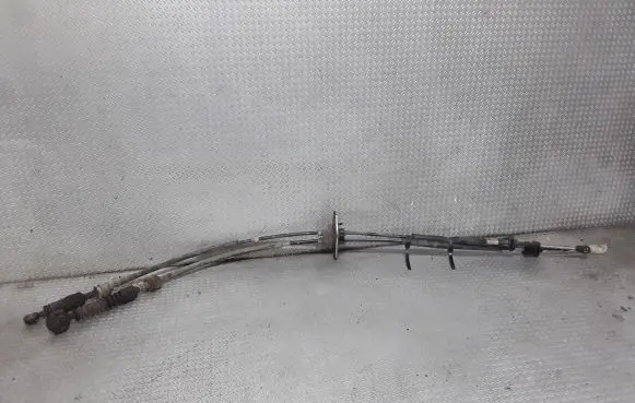 Mitsubishi Outlander Gear shift cable linkage