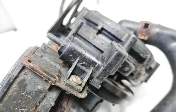 Opel Sintra Turbo solenoid valve 90466214