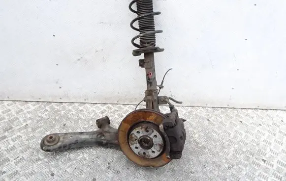 Suzuki Swift II Front wheel hub spindle knuckle