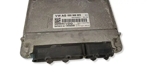 Skoda Roomster (5J) Engine control unit/module 5WP4041404 03D906023 SLM0S91