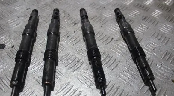 Jaguar E-Type Fuel injector D0292A8FA8ECE646