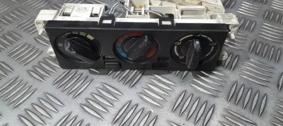 Nissan Almera Climate control unit