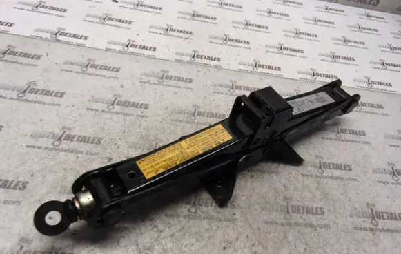 Mitsubishi Grandis Lift Jack 