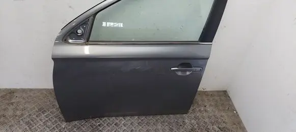 Mitsubishi Outlander Front door 