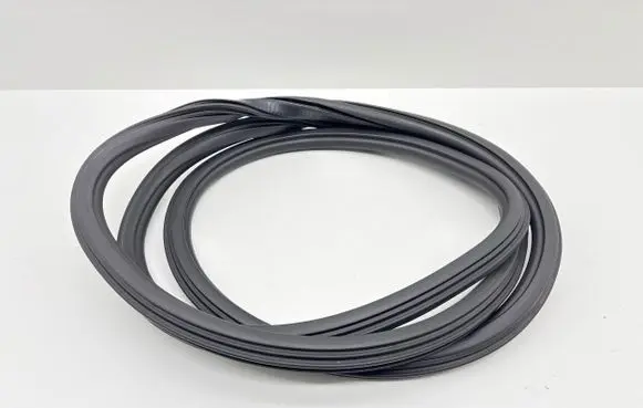 Audi Q3 F3 Front door rubber seal 83A831721A 83A831721B