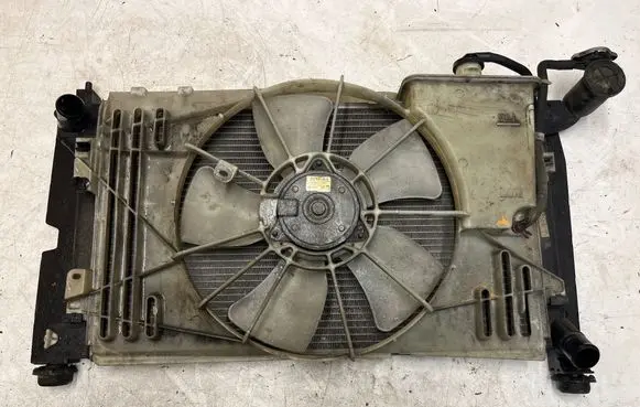 Toyota Corolla Verso AR10 Electric radiator cooling fan MS168000