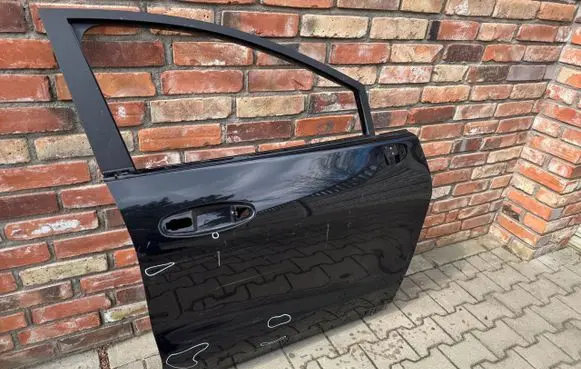 Ford Puma Front door