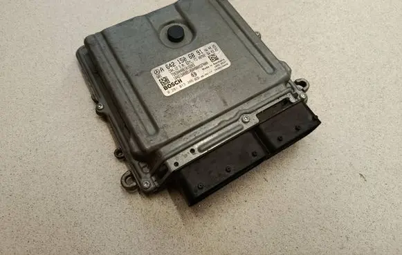 Mercedes-Benz R W251 Engine control unit/module A6421506891 0281013386 1039S14048