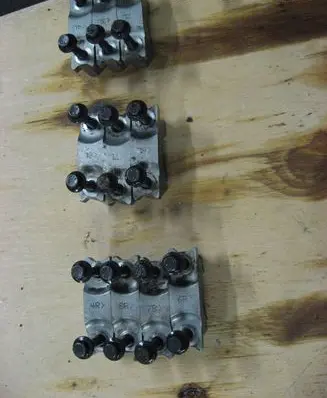 Lincoln Navigator Camshaft holder JS382AB