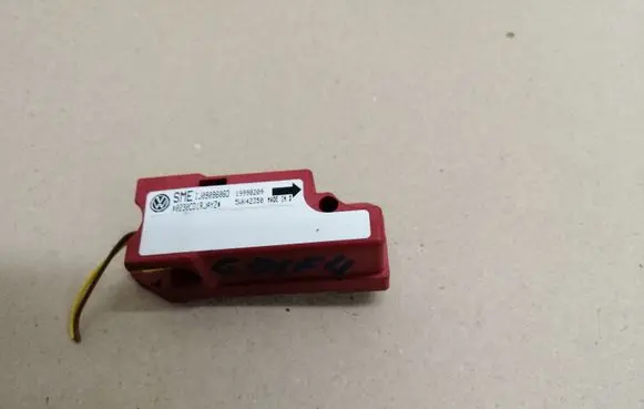 Volkswagen Golf IV Airbag deployment crash/impact sensor 1J0909606D