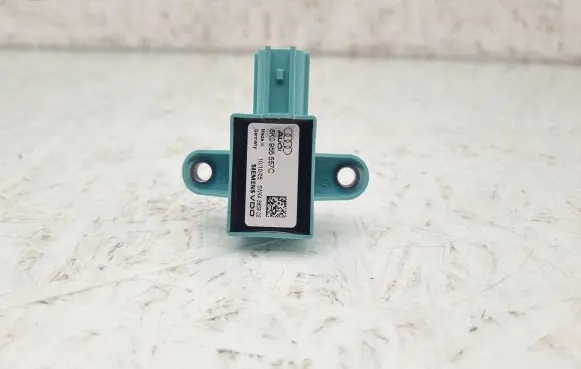Audi A4 S4 B8 8K Airbag deployment crash/impact sensor 8K0955557C