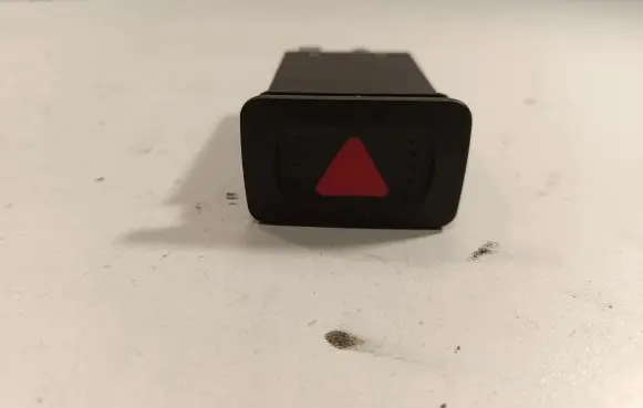 Volkswagen Golf IV Hazard light switch 1J0953235J PA66GF30