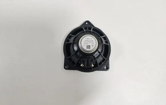 Tesla Model 3 Panel speaker 1079742-00-B