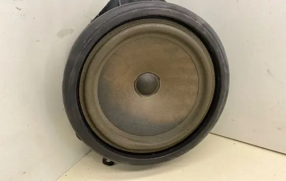Audi A3 S3 8P Front door speaker 8P0035411 7606500214