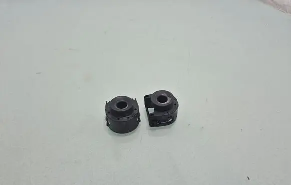 Peugeot 2008 I Radiator mount bracket 9639048580