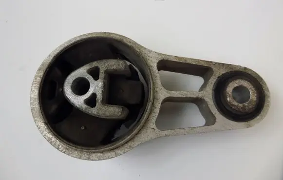 Mini One - Cooper R57 Engine mount bracket 6783094