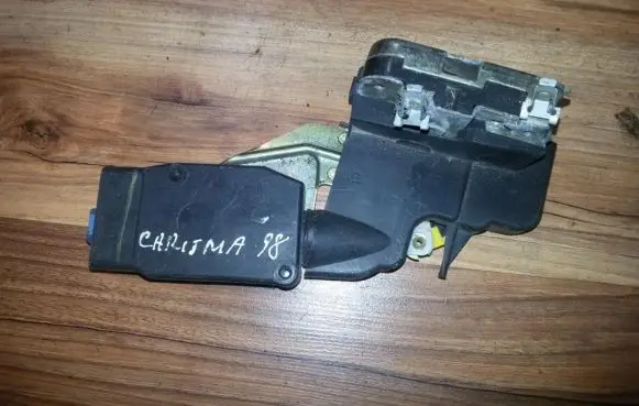 Mitsubishi Carisma Front door lock