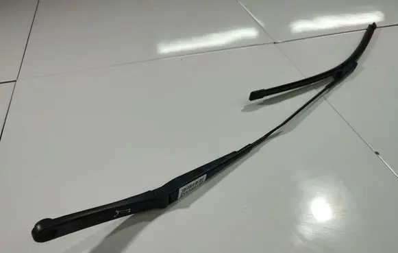 Audi A5 8T 8F Front wiper blade arm 178307 178.307