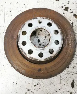 Volkswagen Golf VII Rear brake disc