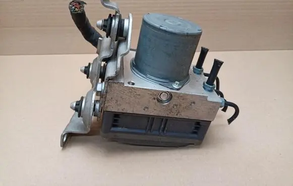 Audi A6 C7 ABS Pump 4G0907379F