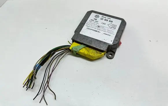 Volkswagen Golf III Airbag control unit/module 1J0909609 33980308 5WK42800
