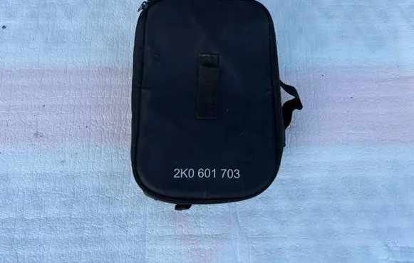 Volkswagen Golf VII Tool set 2K0601703