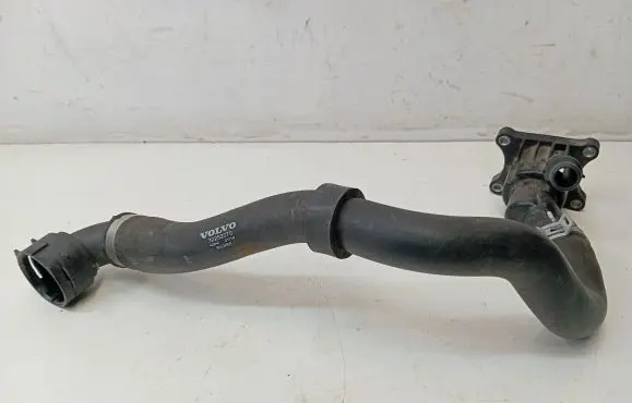 Volvo XC60 Engine coolant pipe/hose 32252070