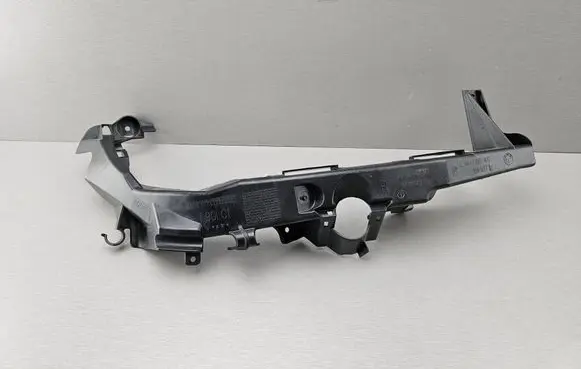 BMW 3 E90 E91 Headlight/headlamp mounting bracket 7138402 51647138402