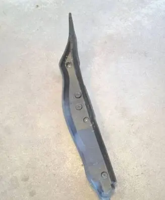 Mercedes-Benz C W205 (B) pillar trim (bottom) 15670949 A2058890100