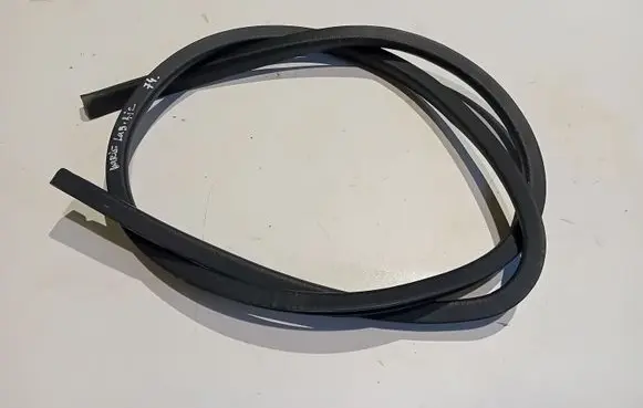 Toyota Yaris Rear door rubber seal (on body) 