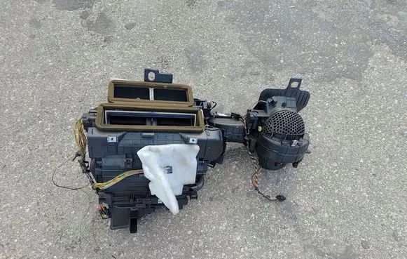 Peugeot 5008 Interior heater climate box assembly 9682709180