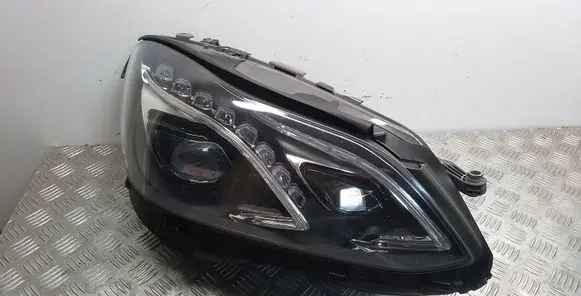 Mercedes-Benz E W212 Headlight/headlamp A2128205839