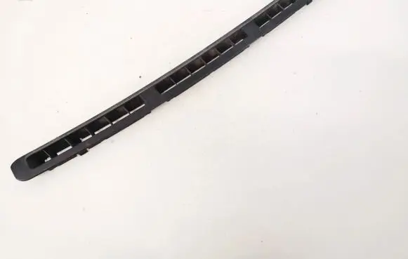 Volkswagen Golf III Dash center air vent grill 1h0857464 1h0857464b