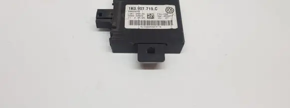 Volkswagen Touran I Other control units/modules 1K0907719C