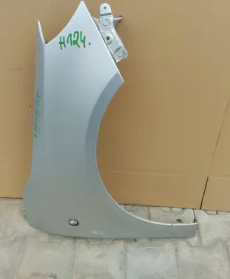 Skoda Fabia Mk2 (5J) Fender BLOTNIKPRAWYFABIA2
