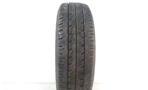 Mercedes-Benz Vito Viano W639 R15 summer tire 
