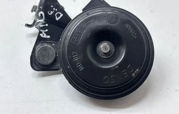 Toyota Highlander XU70 Horn signal E13000026