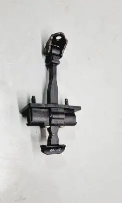 Opel Mokka B Rear door check strap stopper 9823210680