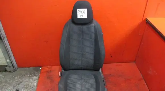 Peugeot 308 Front driver seat 
